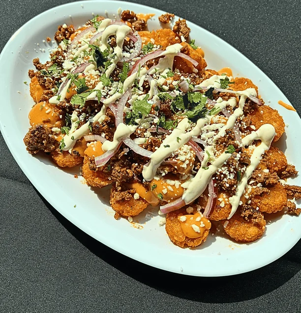 Plate of totchos