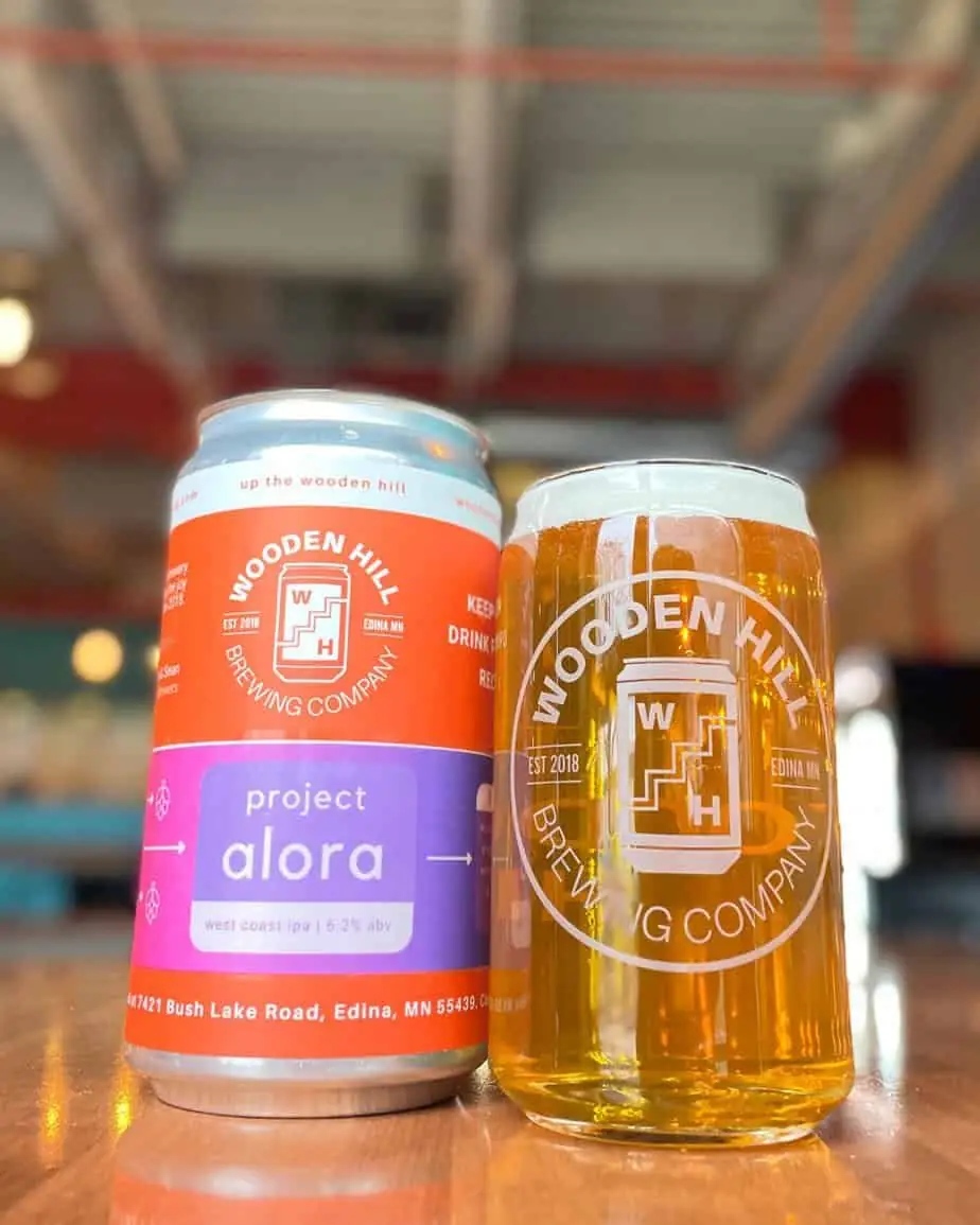 photo of new beer project alora west cost ipa, crowler and pint of beer